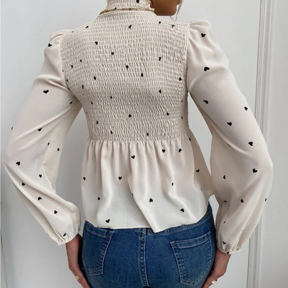 Boho hearts print shirred blouse - Picture 2 of 5